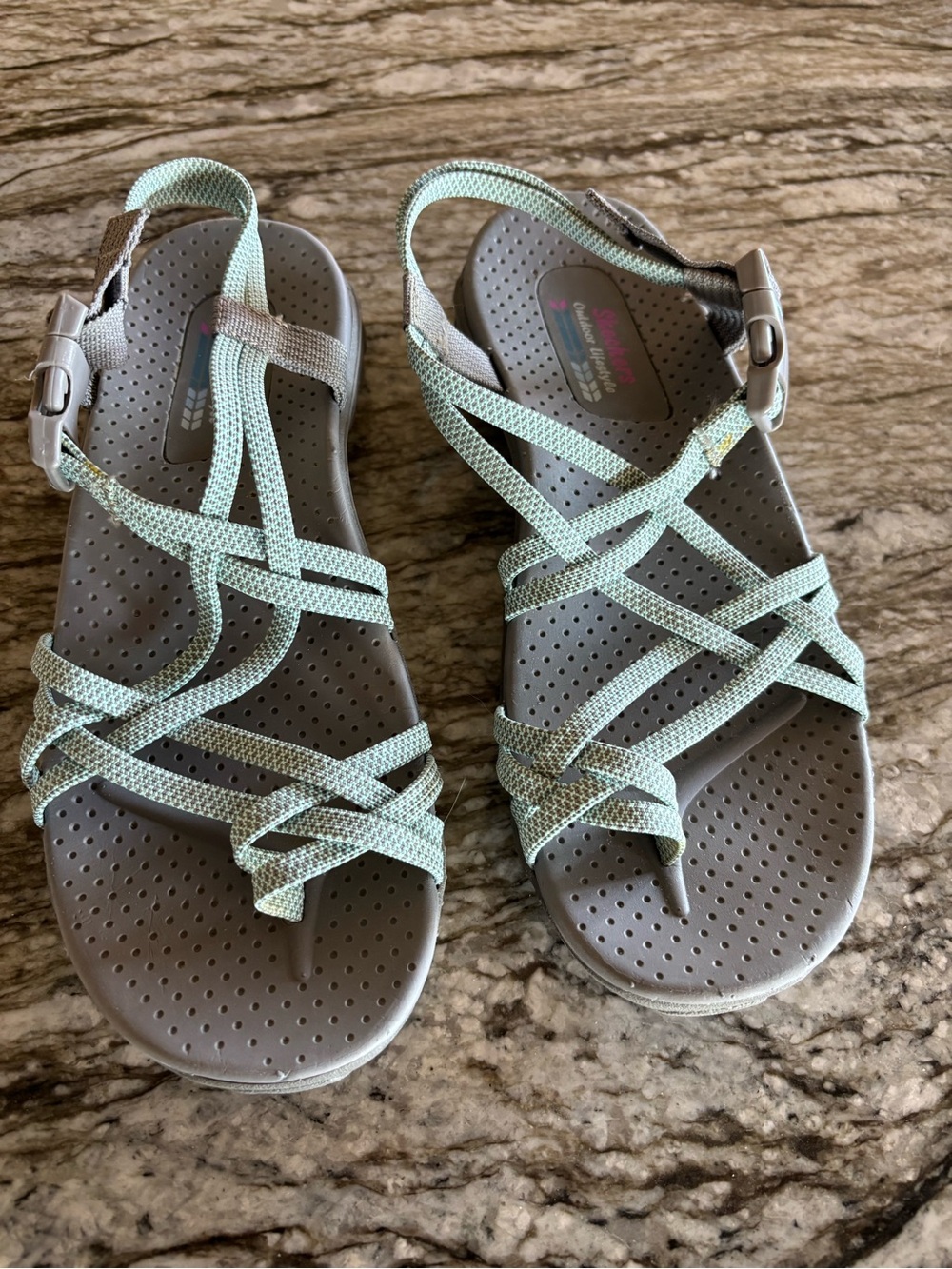 Sketchers sandals Outdoor hiking water beach sandals Sz 8